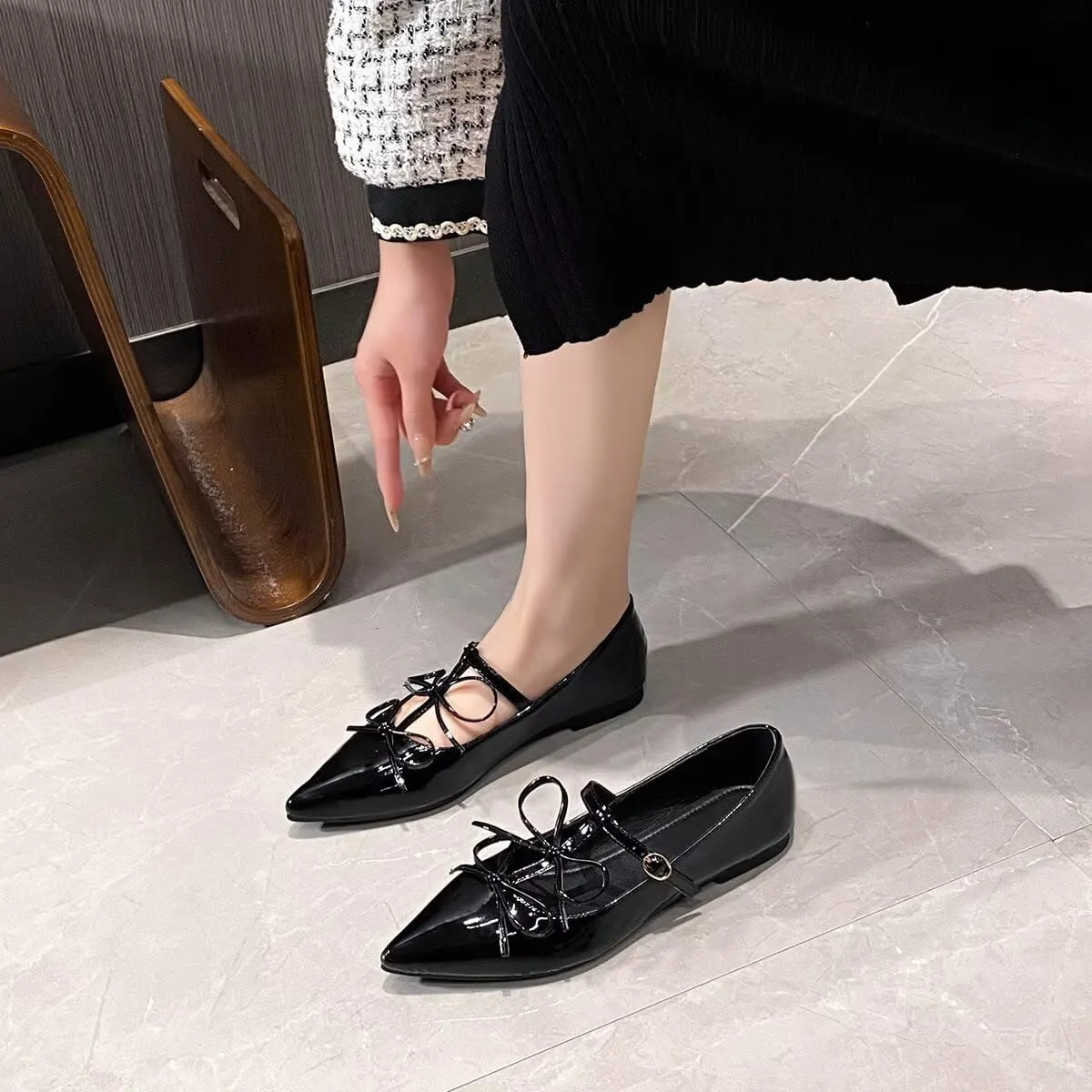 ChaiRong Zhou Women Mary Jane Flats Two Bowknot Patent Leather T-Straps Pointed Toe Casual Ballet Dress Shoes