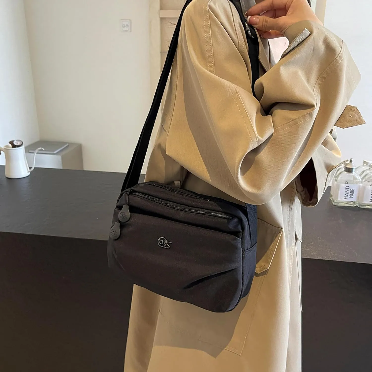 Eslcorri Crossbody Bags for Women, Small Shoulder Bag Nylon Simple Purse with Zipper, Lightweight Casual Simple Purse