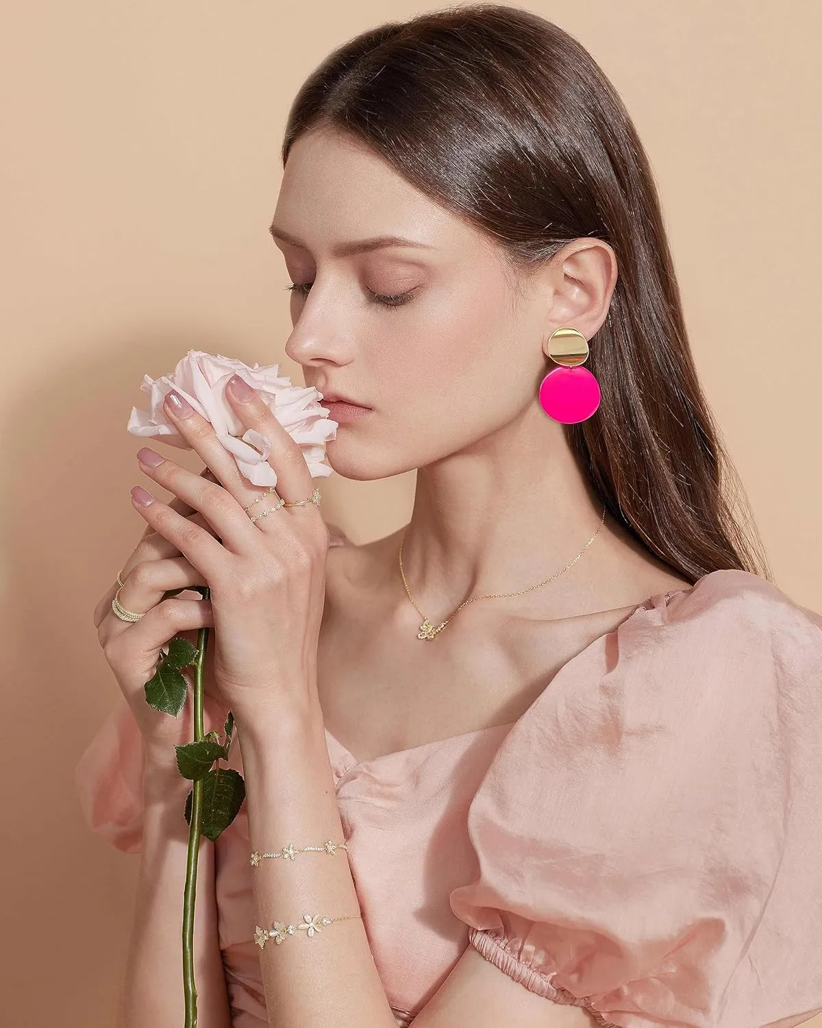 LILIE&WHITE Gold Clip On Earrings For Women Round Disc Earrings In Gold And Other Color Geometric Earrings Clip On Dangle Earrings Statement Earrings Jewelry Gift
