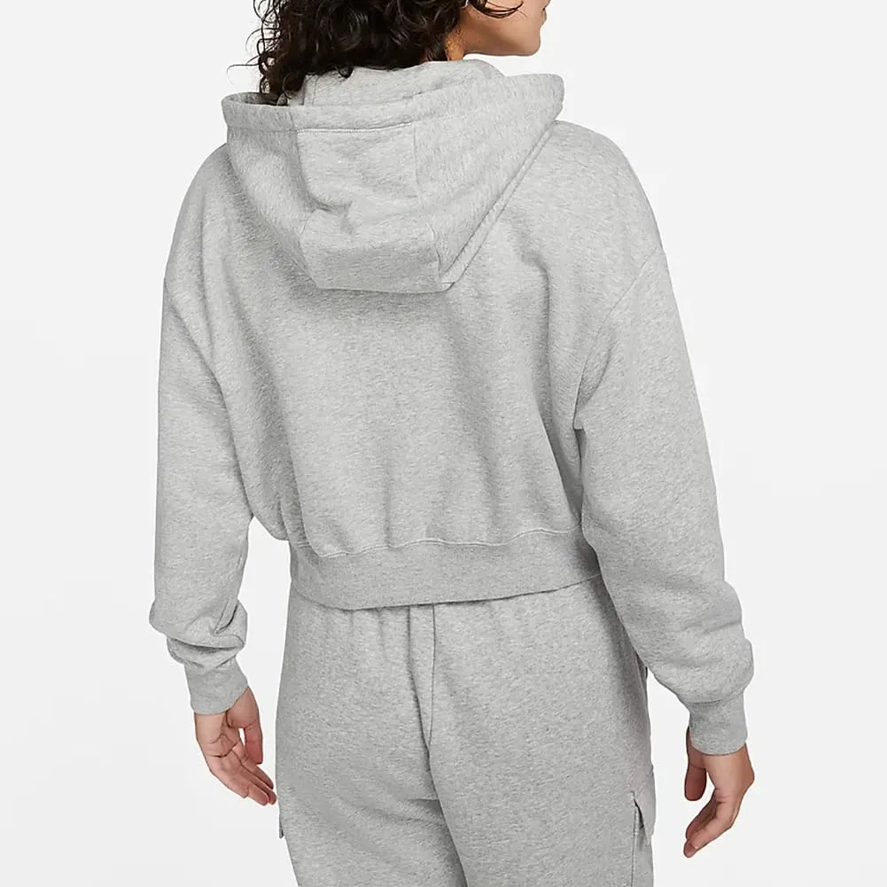Nike Women's Sporty