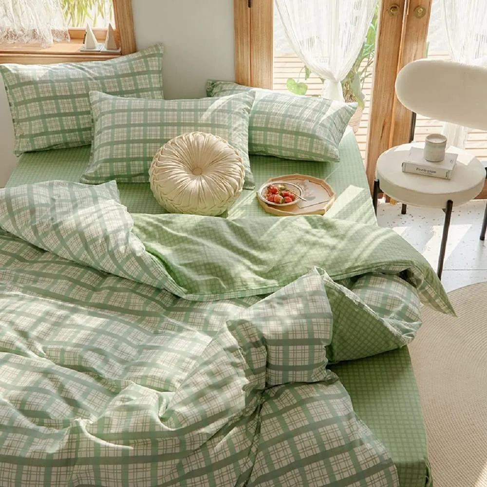 Plaid Pear Bed Set