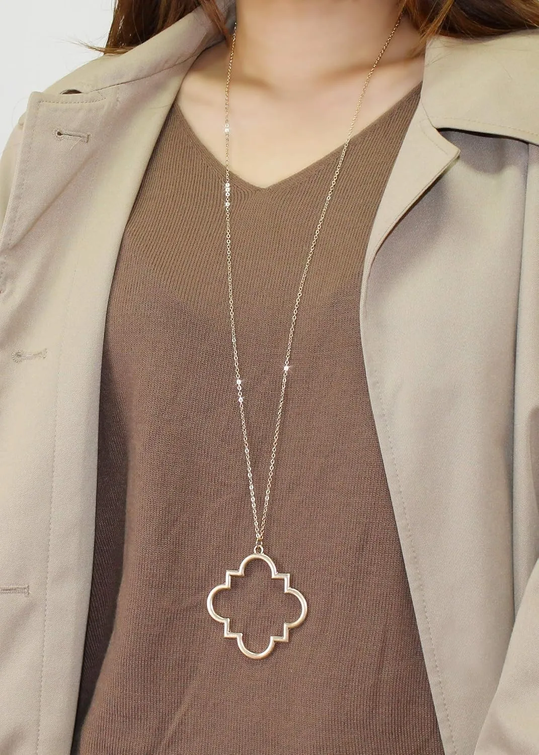 POMINA Gold Fashion Long Chain Necklace Quatrefoil Necklace Two-Tone Clover Pendant Necklace Geometric Pendant Sweater Long Necklace for Women