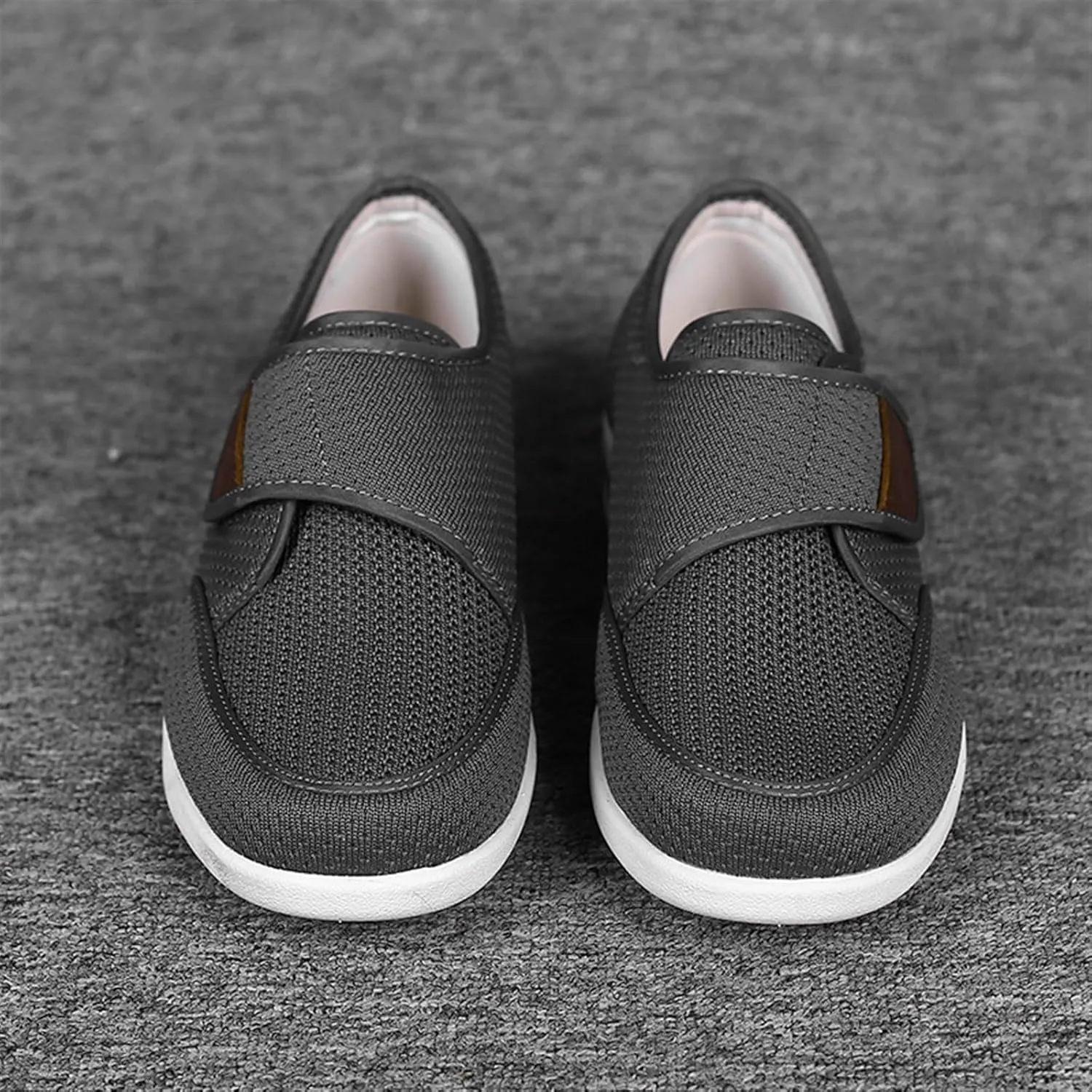 TOSOFT Men's Comfort And Cushiony Diabetic Shoes Wide Feet Flats Orthopedic Slippers Walking Shoes For Elderly Men Sneakers