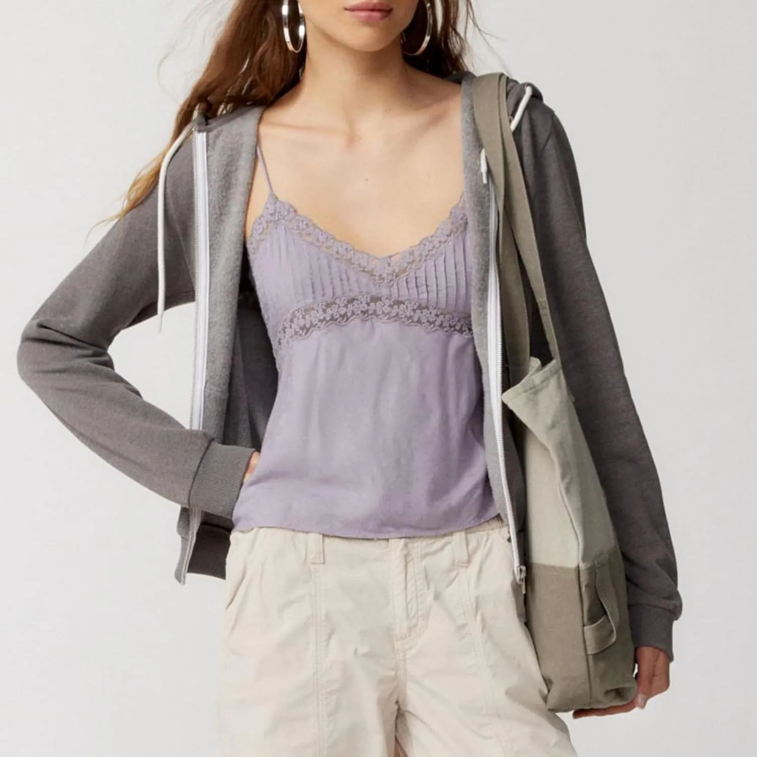 Women Lace Trim Satin Camisoles Y2K Sleeveless V Neck Crop Top Sexy Spaghetti Strap Fairy Cami Shirt Going Out Tank